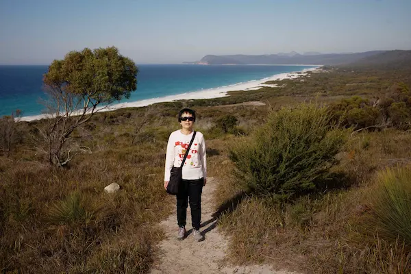 Lyn, Friendly Beaches